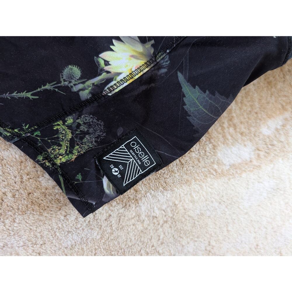 Osielle Moody Floral Set - Racerback Tank Top & Roga Shorts - Medium (Sz 6 & 8) - Picture 6 of 7